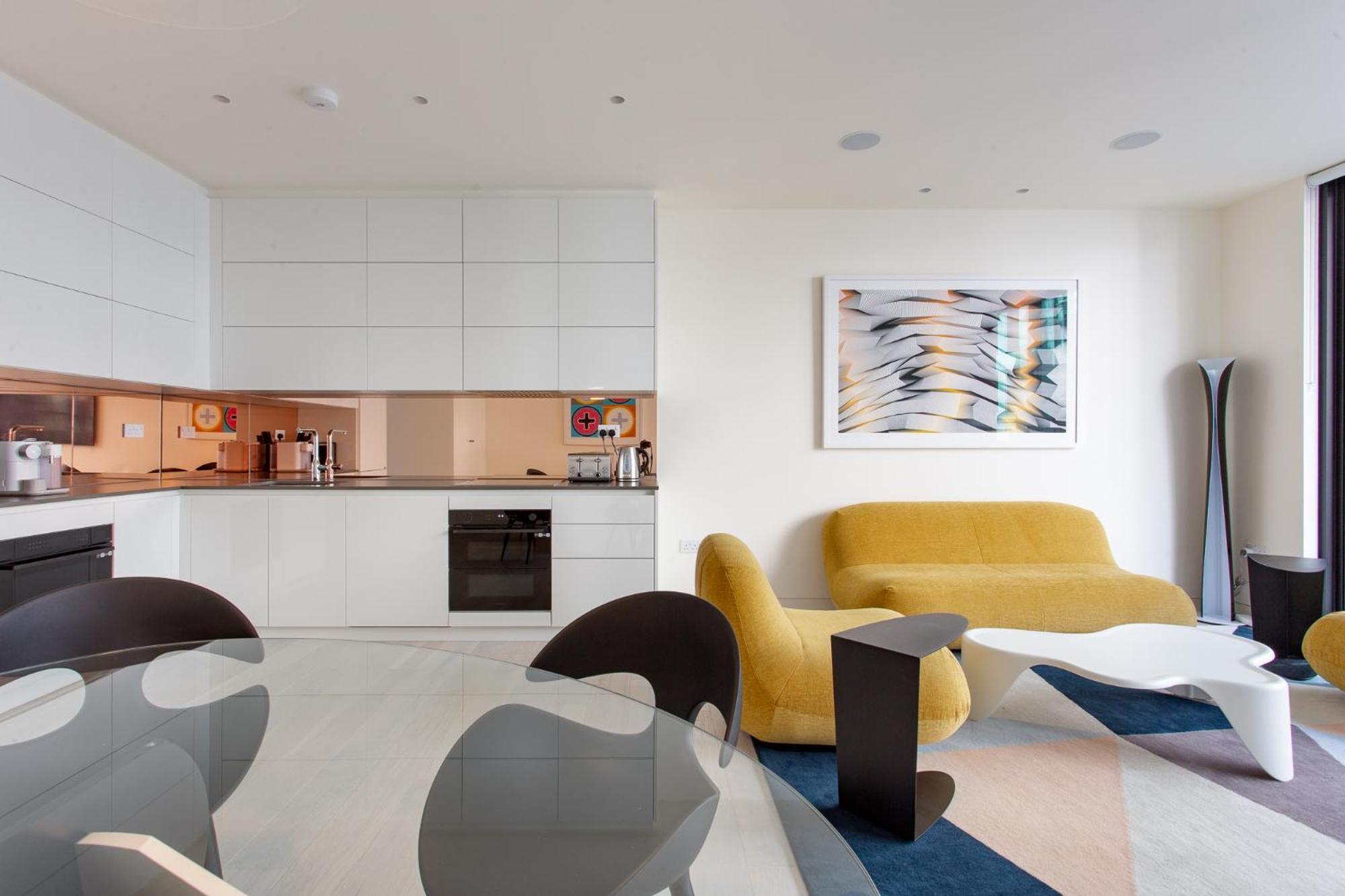 Designer In Mayfair/regent Street Apartment London