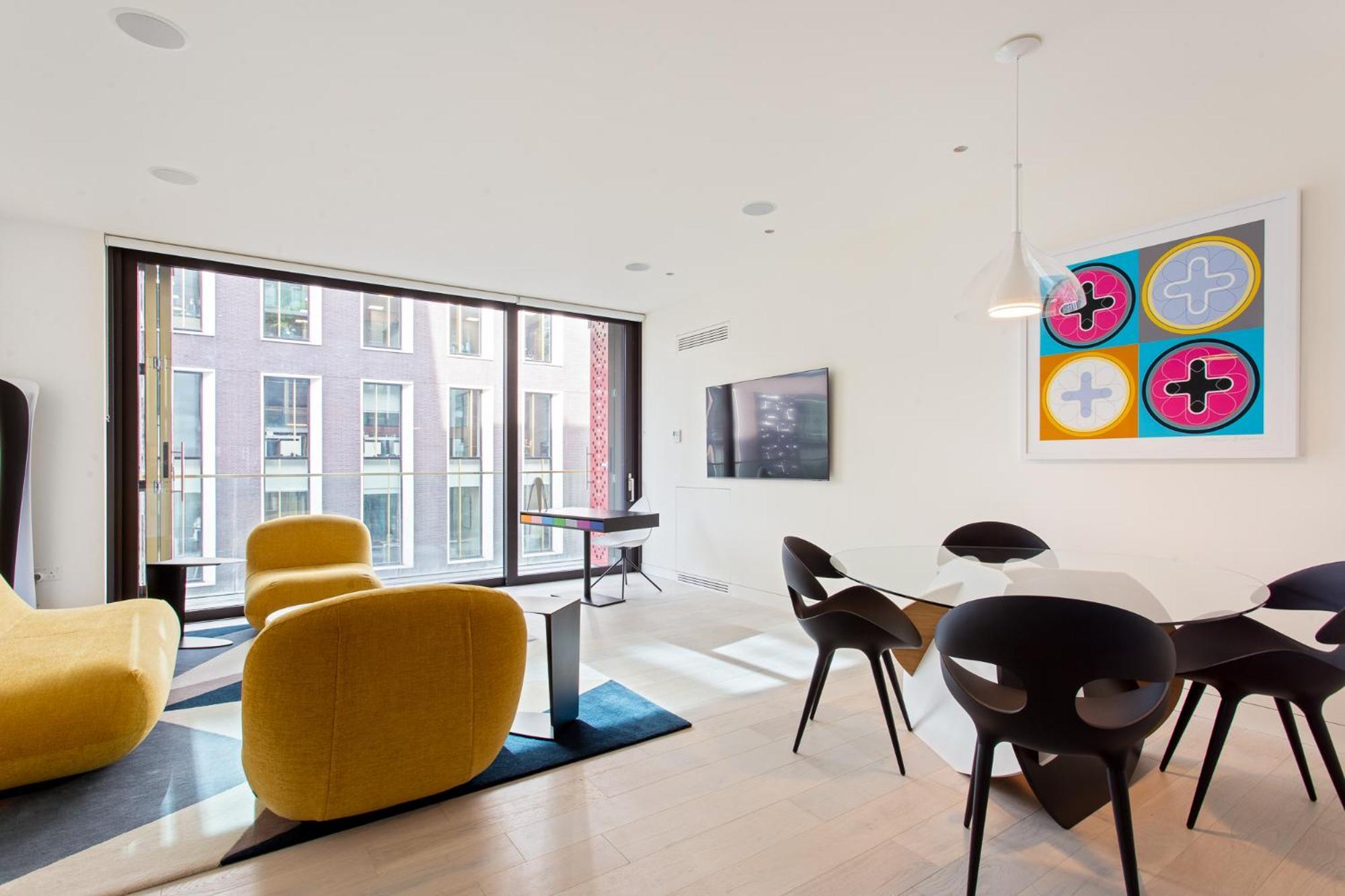 Designer In Mayfair/regent Street